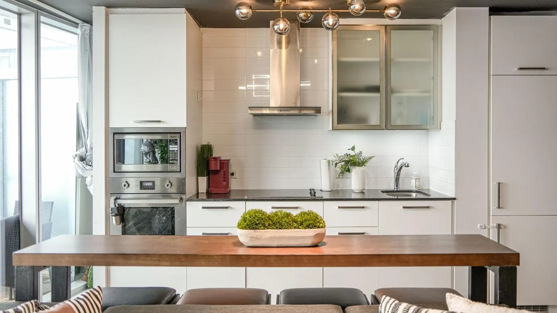 The Urban Escape Apartment Toronto Canada