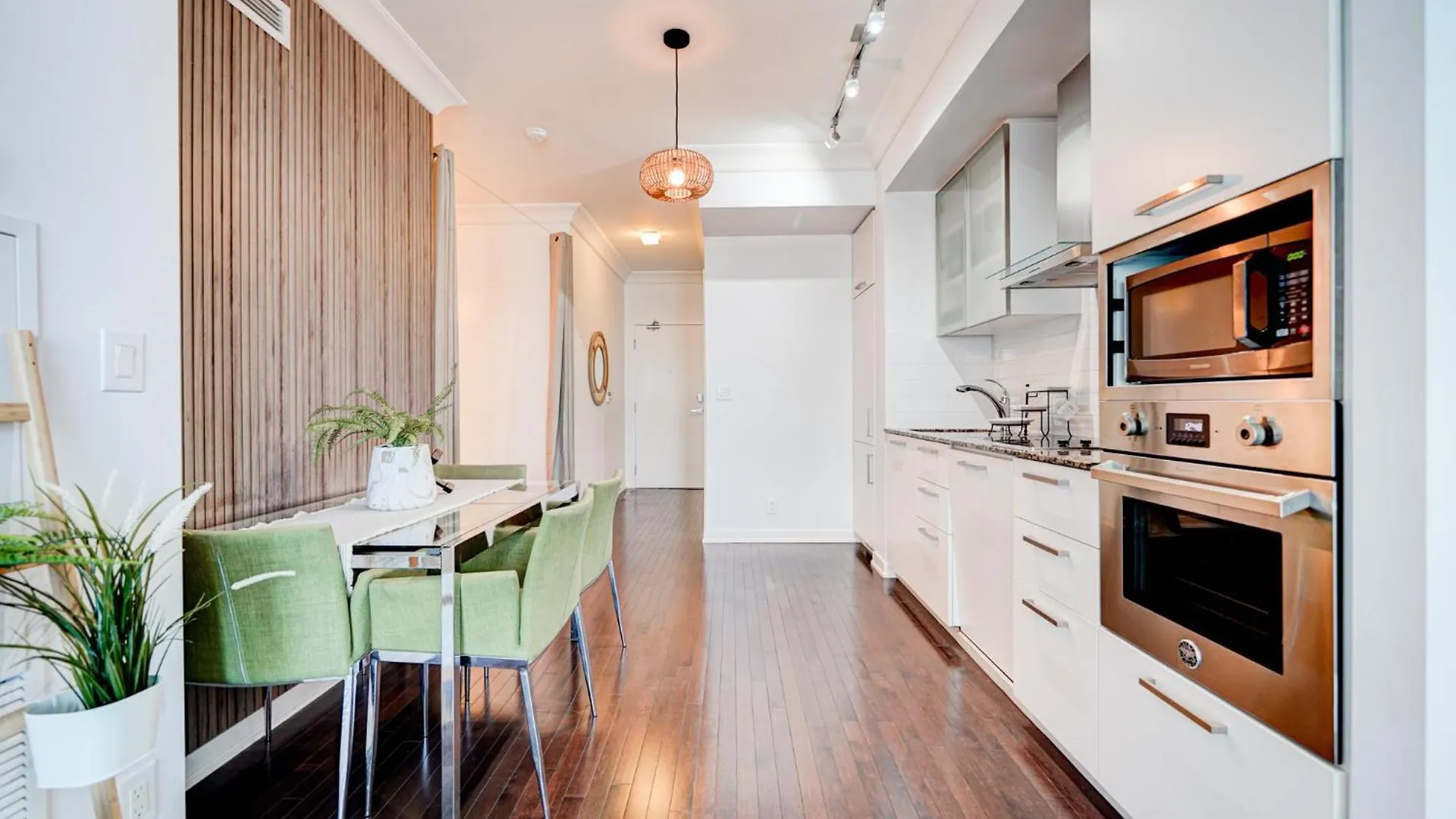The Urban Escape Apartman Toronto